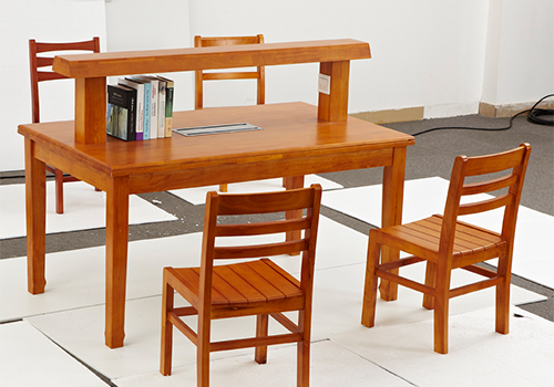 ������[��